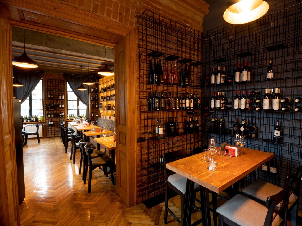 WineOut Bar & Bistro