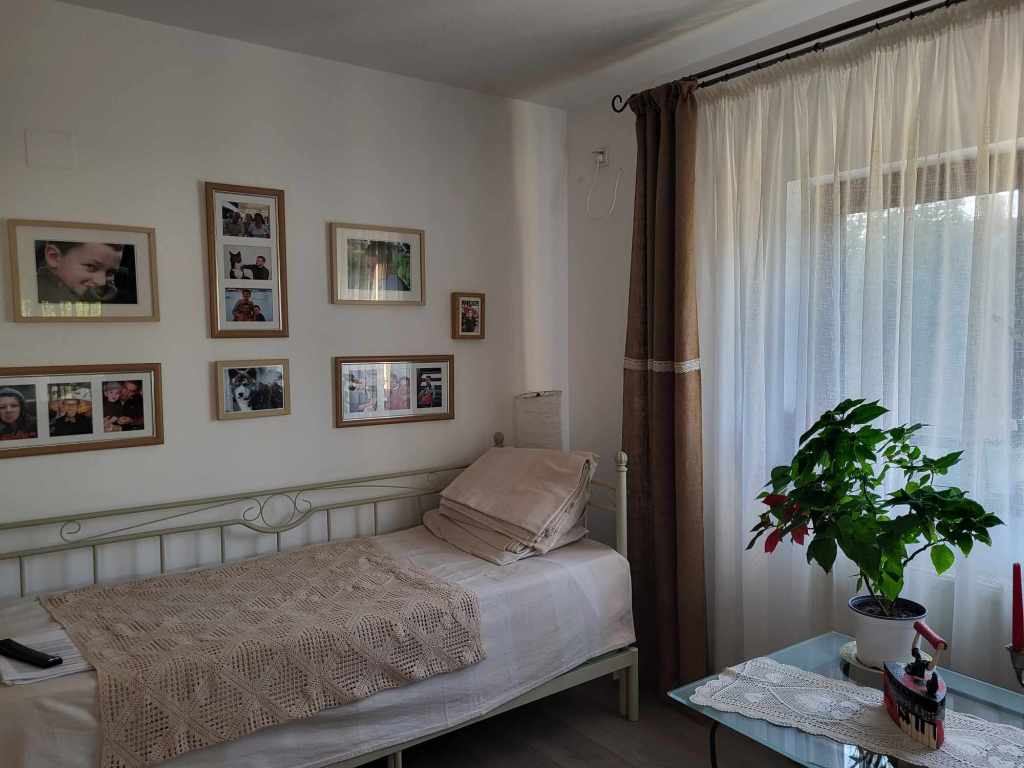 Proprietara susține că spațiul său este un mix de stil vintage country cu boho chic și ceva influențe romanti