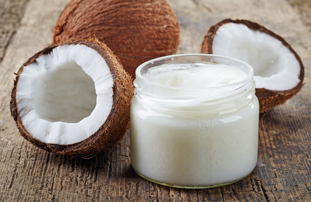 ce poti face cu uleiul de cocos shutterstock