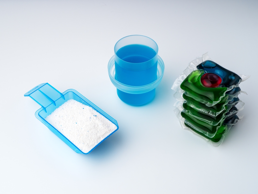 detergent praf sau lichid shutterstock