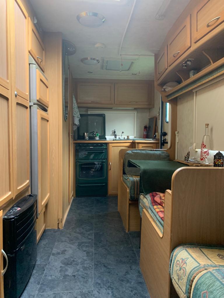 Raluca își alintă rulota Baraka și o consideră propriul ei tiny home