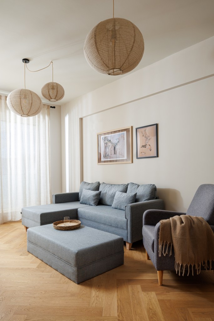 living apartament de închiriat