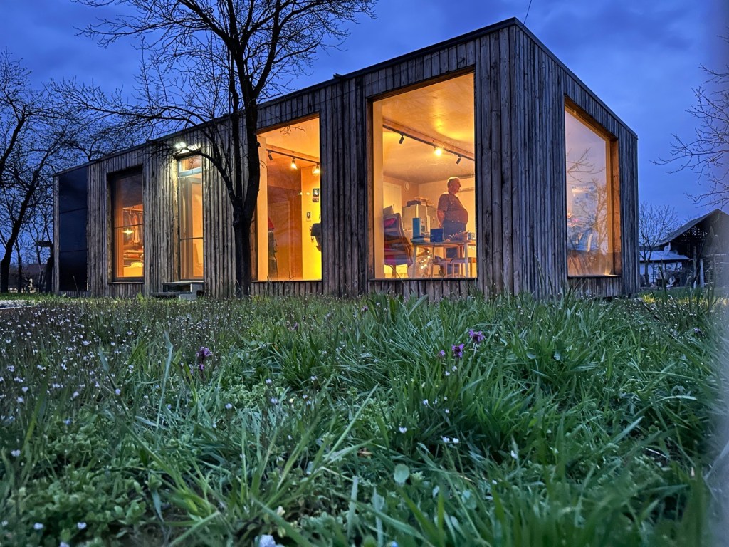 tiny house exterior