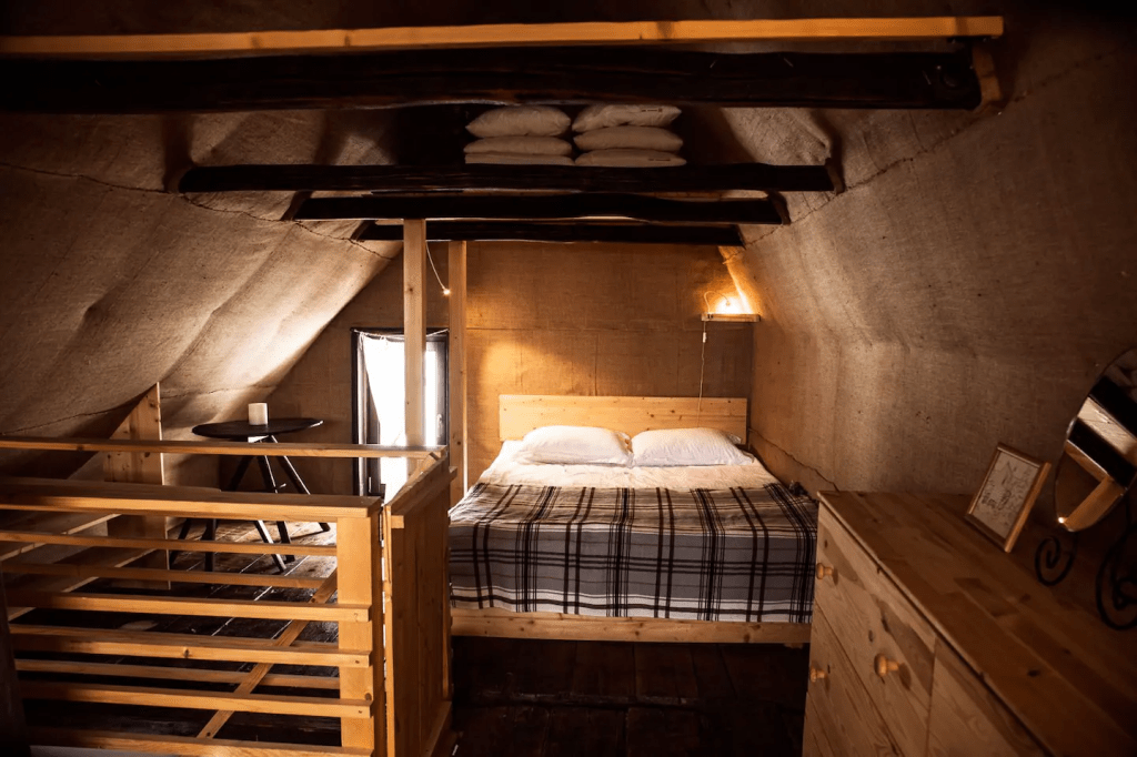 Carpathian Cottage, căsuța construită și renovată de Codrin FOTO: Ciprian Mihai