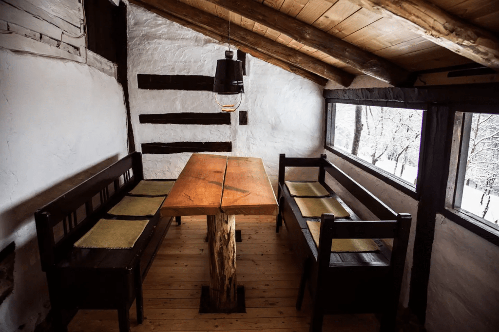 Carpathian Cottage, căsuța construită și renovată de Codrin FOTO: Ciprian Mihai