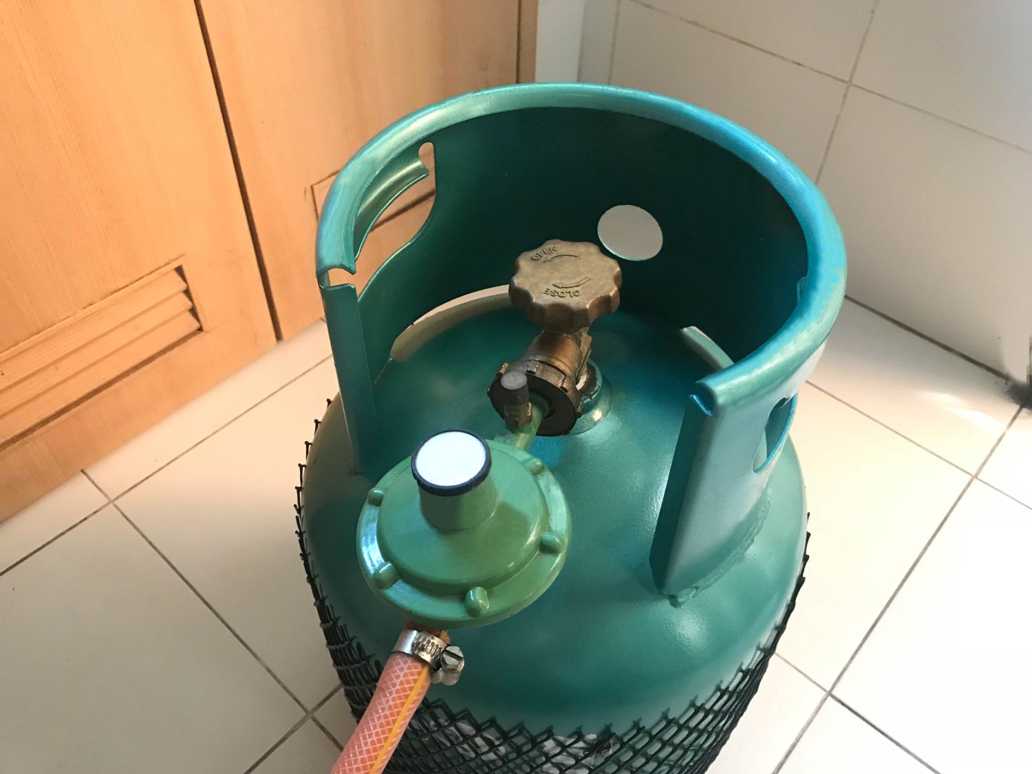 cum folosesti o butelie de gaz