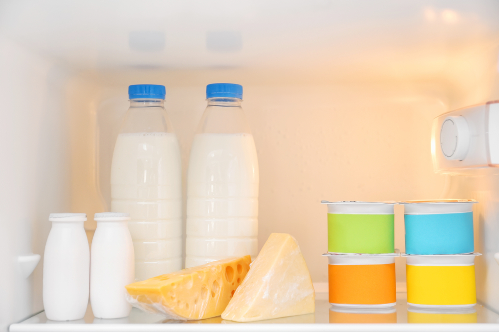 cum se pastreaza produsele lactate mai mult timp shutterstock