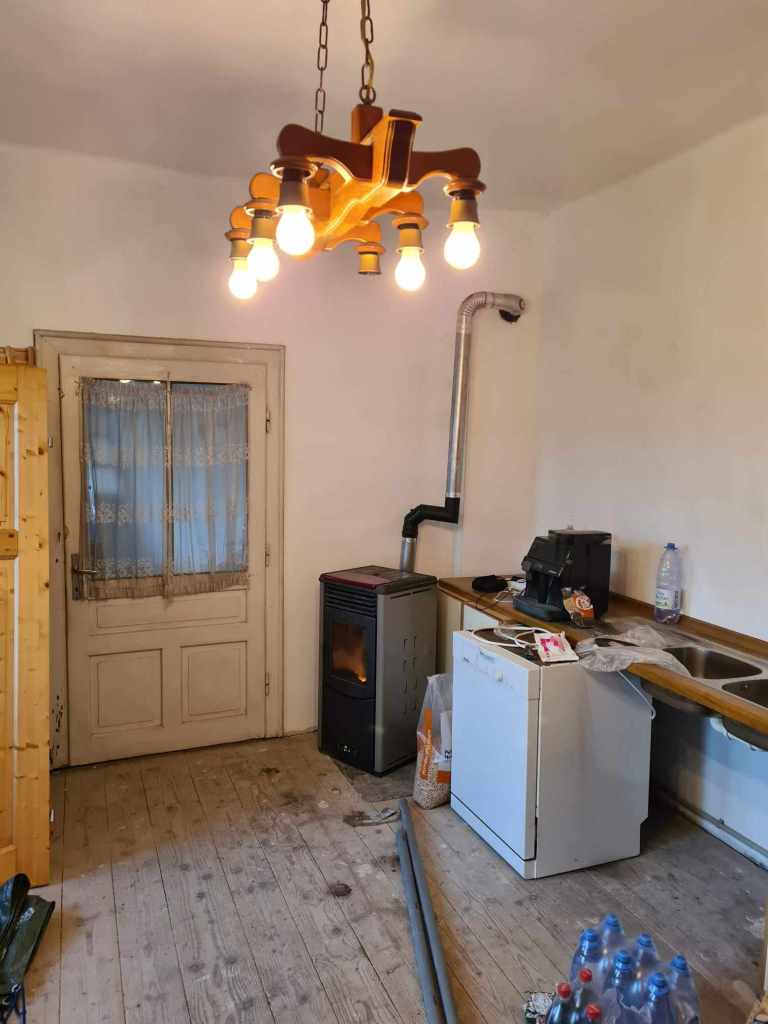 Cum arăta casa înainte de a fi cumpărată