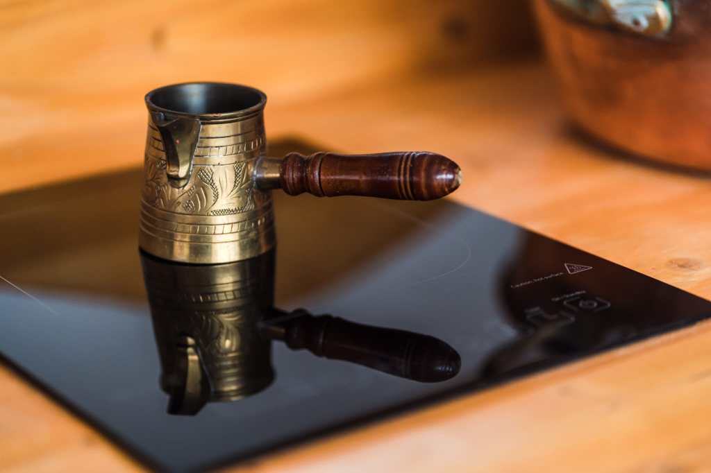 George a gândit design-ul, unde a îmbinat elemente vechi cu cele noi
