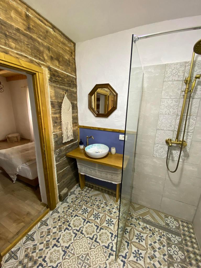 Design-ul îmbină elementele moderne cu cele tradiționale