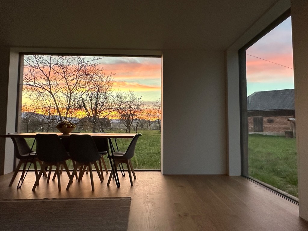 Mircea și Rodica au hotărât să se mute într-o zonă rurală, la câțiva kilometri distanță de orașul Baia Mare