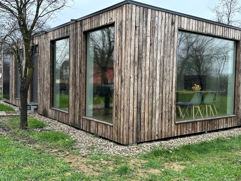 Mircea și Rodica au hotărât să se mute într-o zonă rurală, la câțiva kilometri distanță de orașul Baia Mare