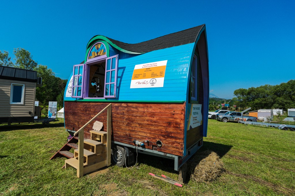 Imagini de la Tiny House Festival, prima ediție