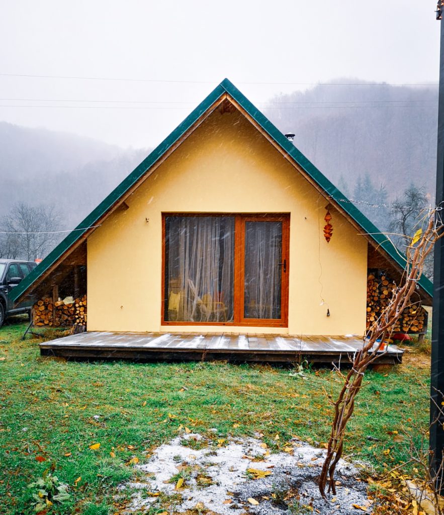 Tiny-ul construit lângă Vidraru