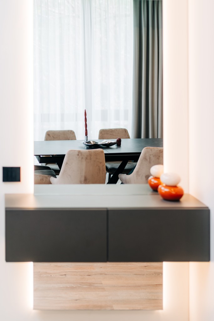 apartament Bragadiru hol intrare