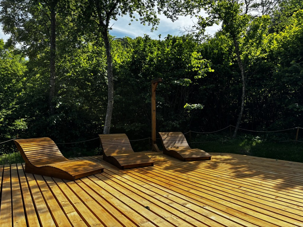 Satul Körtövés te invită să experimentezi viața off-grid