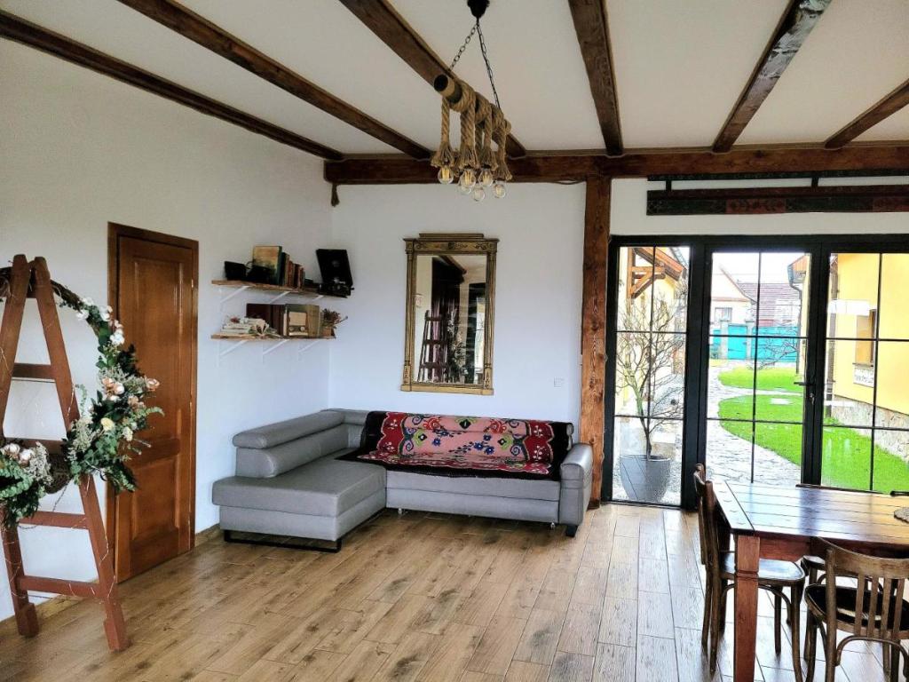 Joyard, o pensiune care a renăscut dintr-o locuință veche de peste 100 de ani