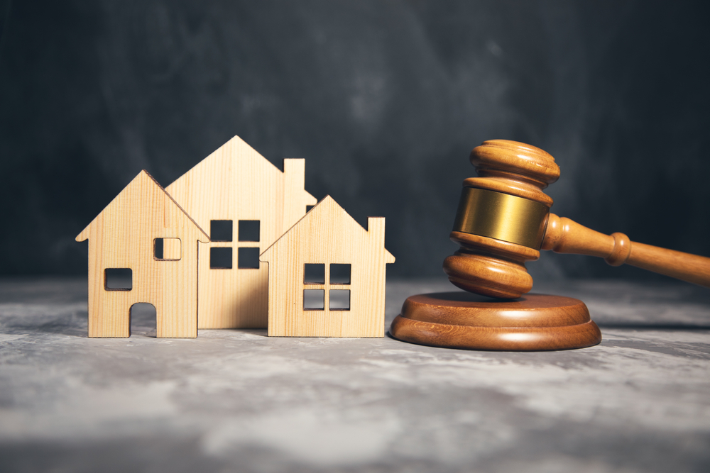 mostenire pentru casa si bunuri facuta in instanta