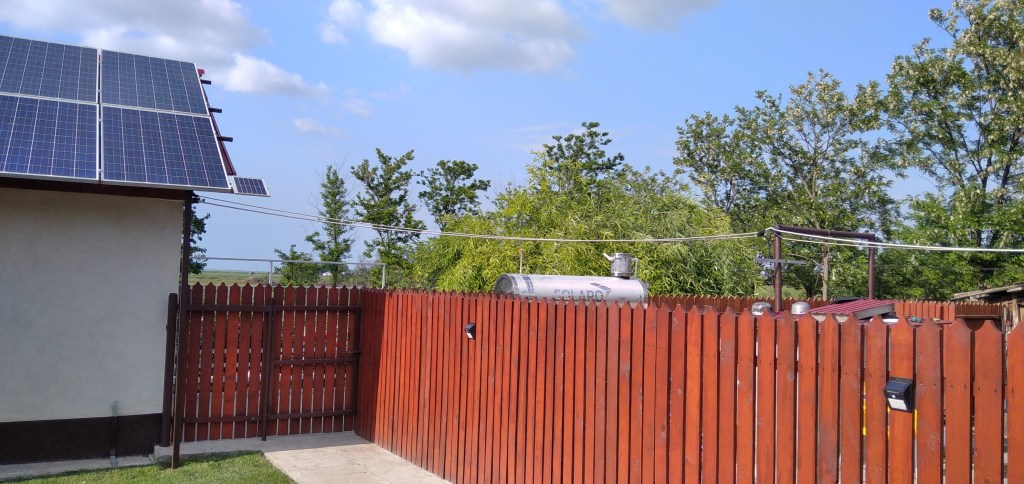 Proprietarul și-a dorit foarte tare să renoveze casa bunicii, locul unde s-a născut