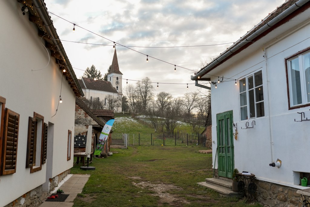 Proprietatea, conform documentelor de proprietate, a fost construită în 1959