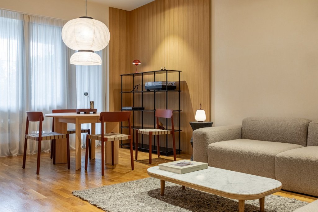 dining masă rotundă apartament București
