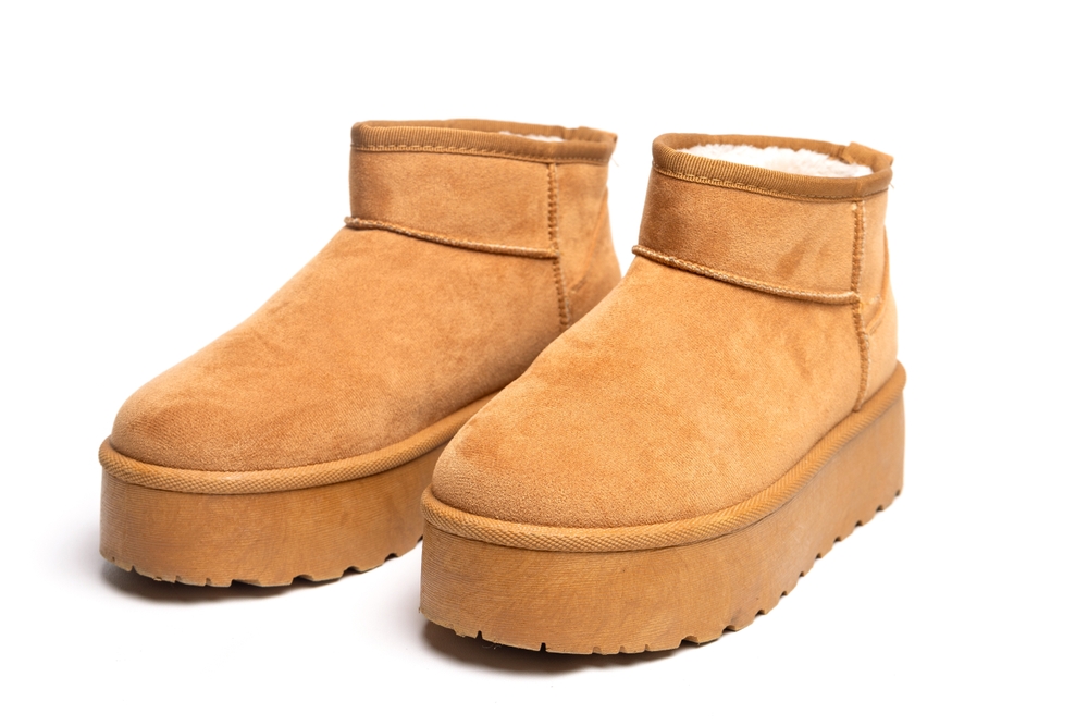 cizme ugg curatare detaliu