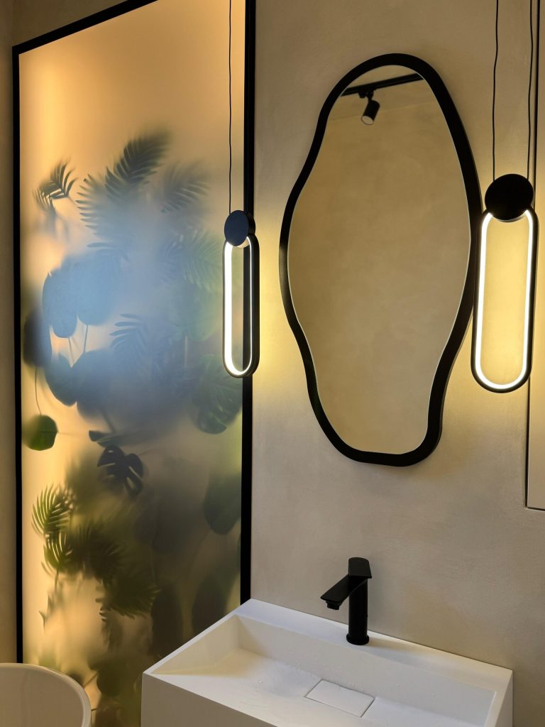 Casa amenajată creativ în stilul Wabi Sabi