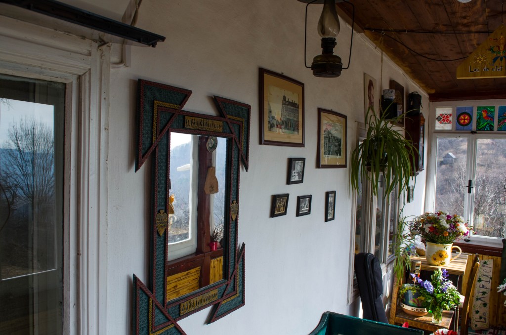 Interiorul autentic al casei Florea