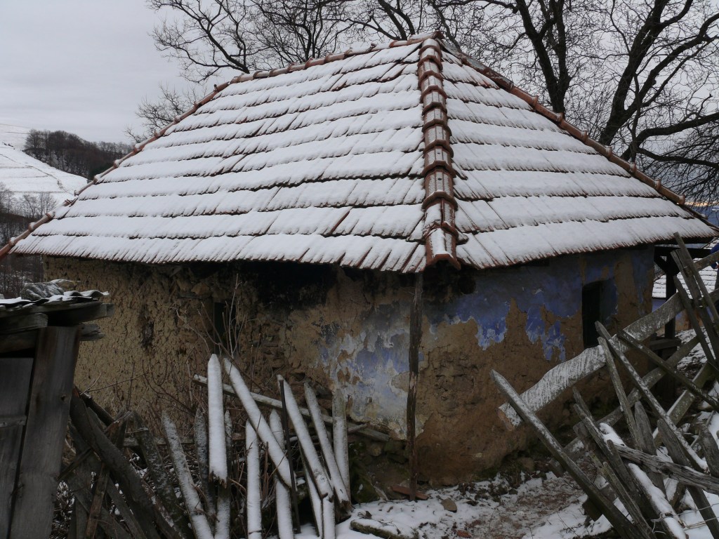 Cum arăta locuința înainte de reabilitare
