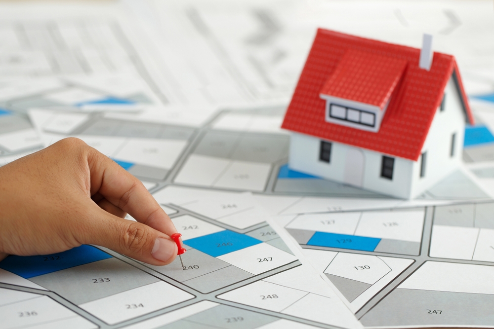 intabulare casa fara succesiune reprezentare grafica cu casa cu acoperis rosu pe harta