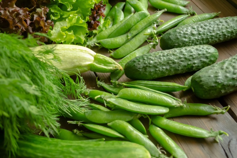 castraveti varza fasole marar legume verzi care cresc bine impreuna