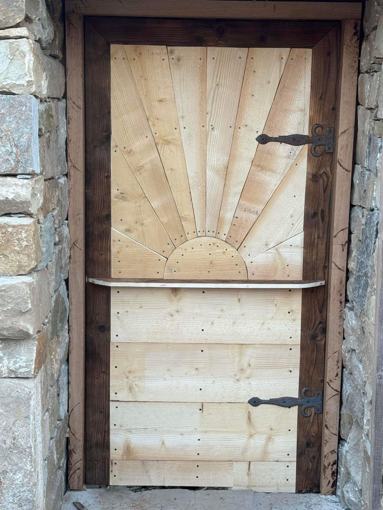 Tinerii s-au mutat la sat în plină pandemie