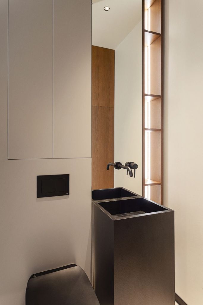 baie cu design interior modern minimalist lavoar freestanding