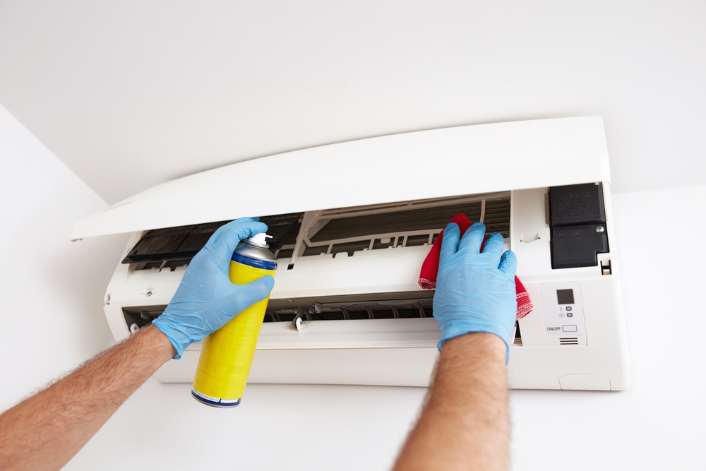 curățare aparat de aer conditionat igienizare
