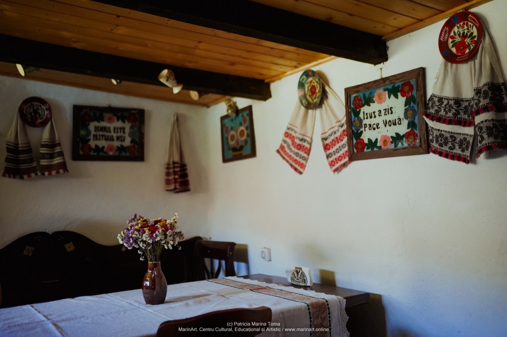 Casa albastră din Marin a fost decorată cu piesele bunicii