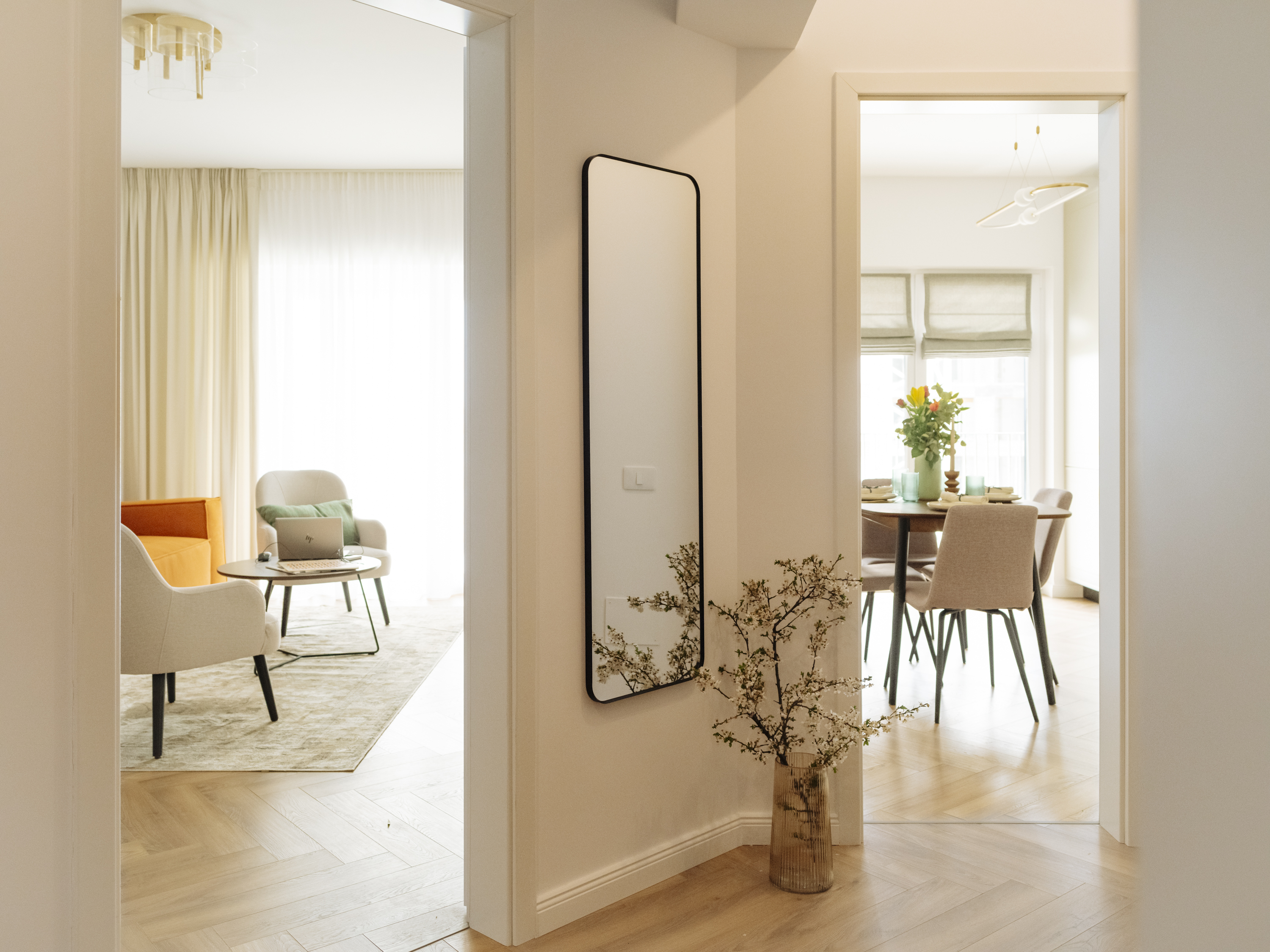 Apartament 2 camere amenajat de Gina