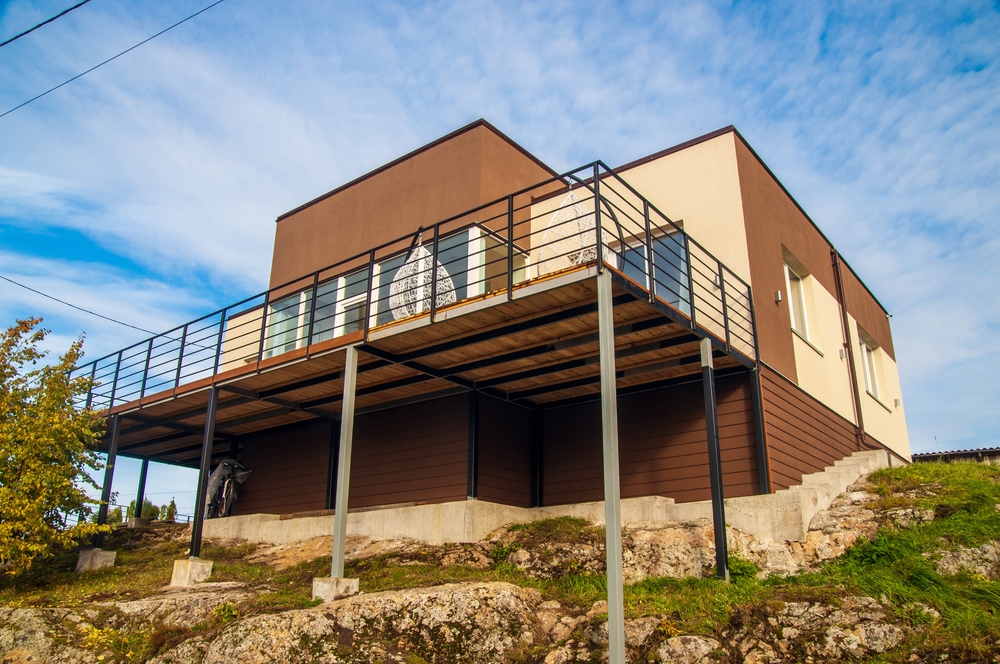 casa în panta constructie