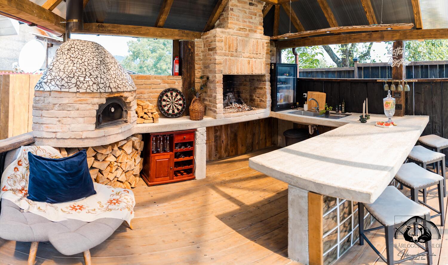 Martyna și Eduard au lucrat singuri la casă, aproximativ 80% din timp