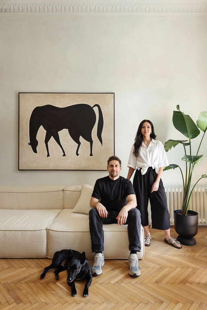 „Ne-am dorit ca apartamentul să respecte eleganța clădirii, și, în același timp, să aibă suflet”, spune proprietara - FOTO: Andreea Iancu