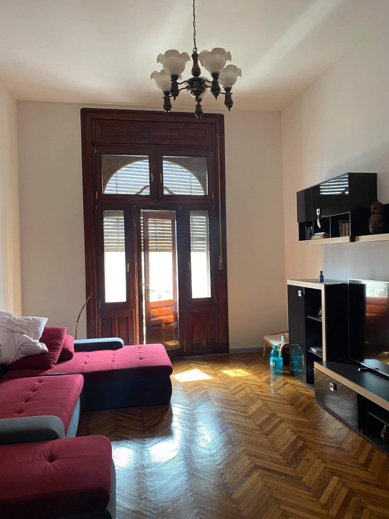 Cum arăta apartamentul înainte de renovare