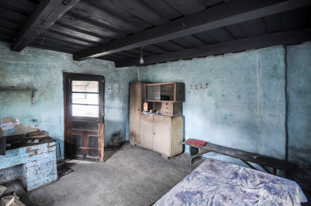 Procesul de reabilitare a durat doi ani - cum arăta locuința înainte