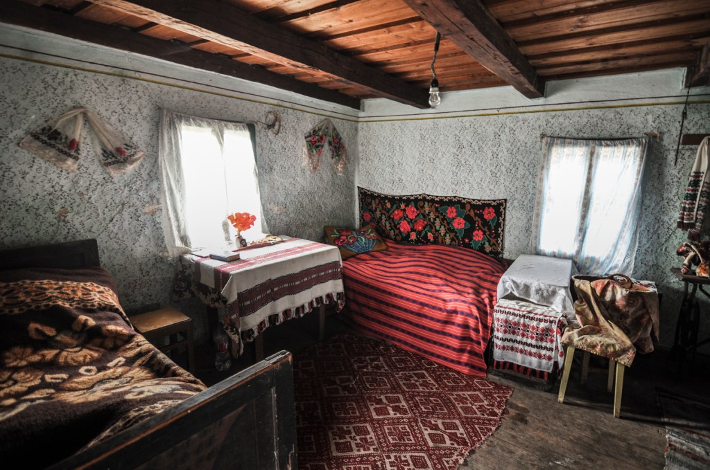 Procesul de reabilitare a durat doi ani - cum arăta locuința înainte