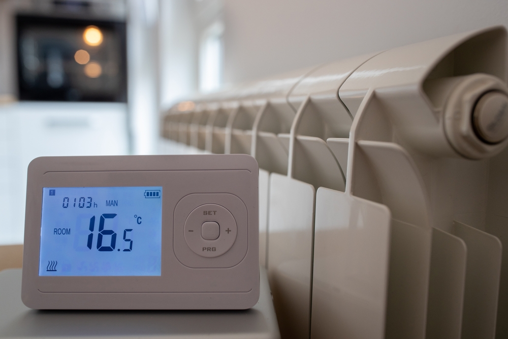 termostat asezat langa calorifer unde se pune de fapt termostatul