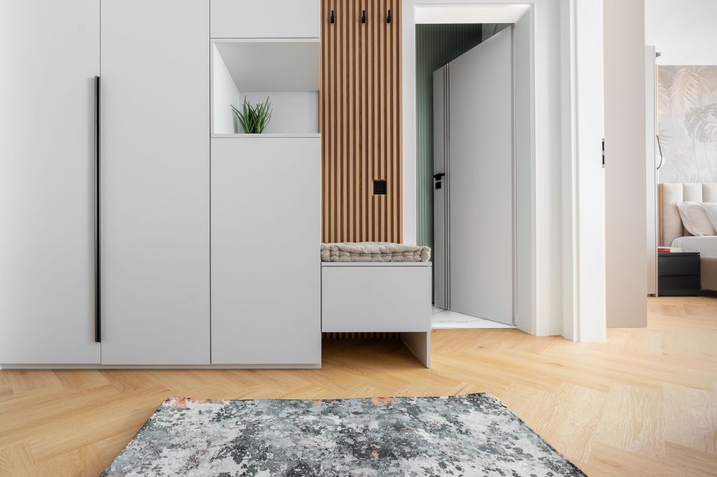 Întreg mobilierul a fost realizat pe comandă - FOTO: Vlad Nistor Photography 