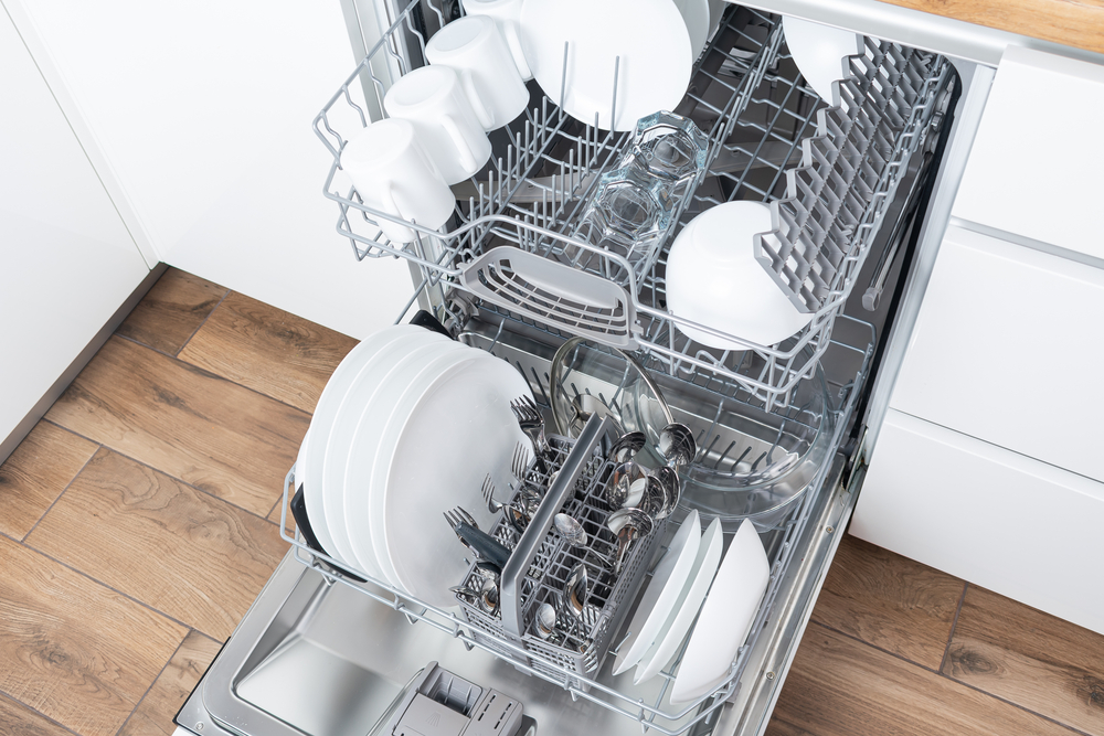 vase curate mașina de spălat vase