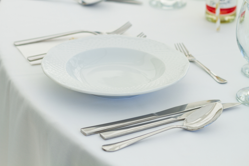 tacâmuri la masa ordine folosire bune maniere