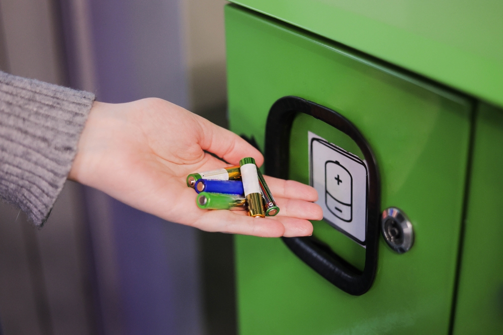 colectare baterii uzate in recipient special