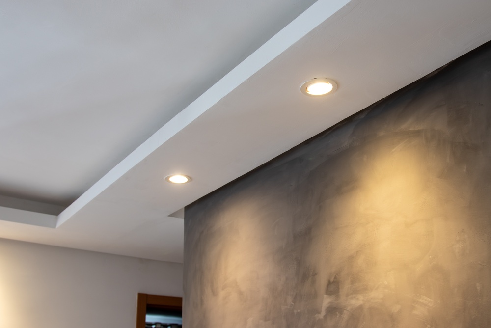 spoturi lumina ambientala baie