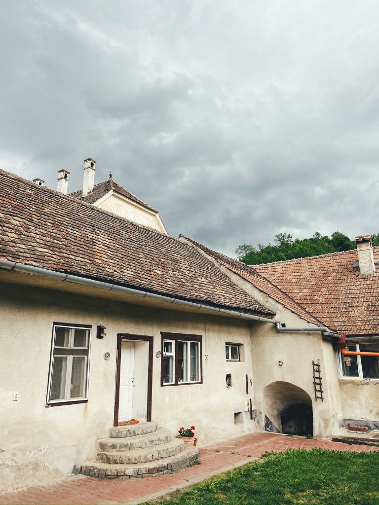 Andreea și-a găsit casa mult dorită după aproape patru ani de căutări