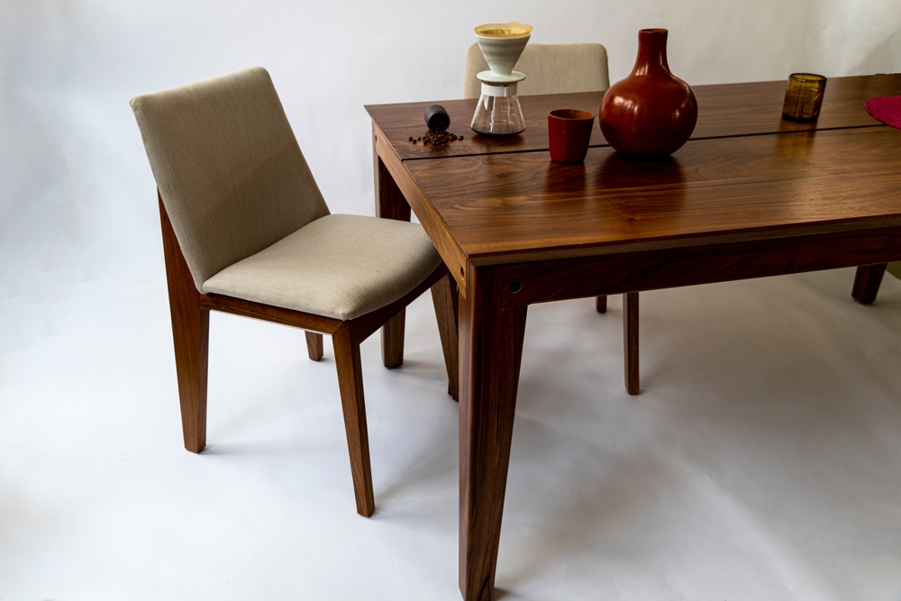 mobilier lemn ebonizat 